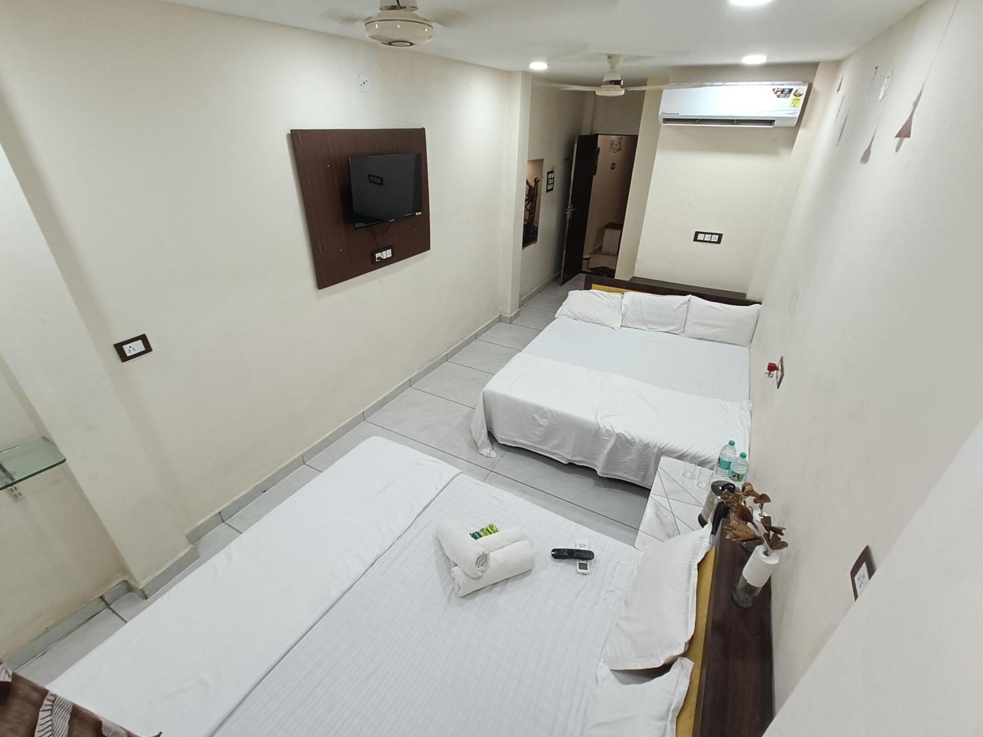 Ginger Hotels Ujjain Tower Kshipra Inn-Family Stay Airconditioned Hotel Extérieur photo